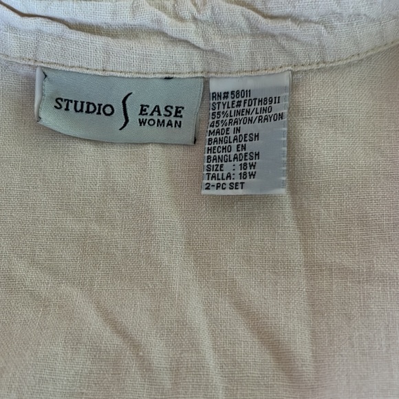 Cream button down - Picture 2 of 3